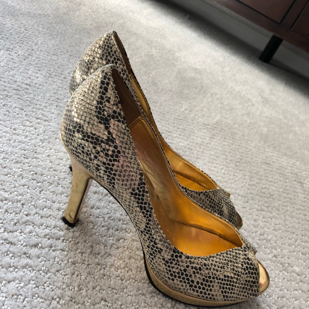 Gold snake leather shoes